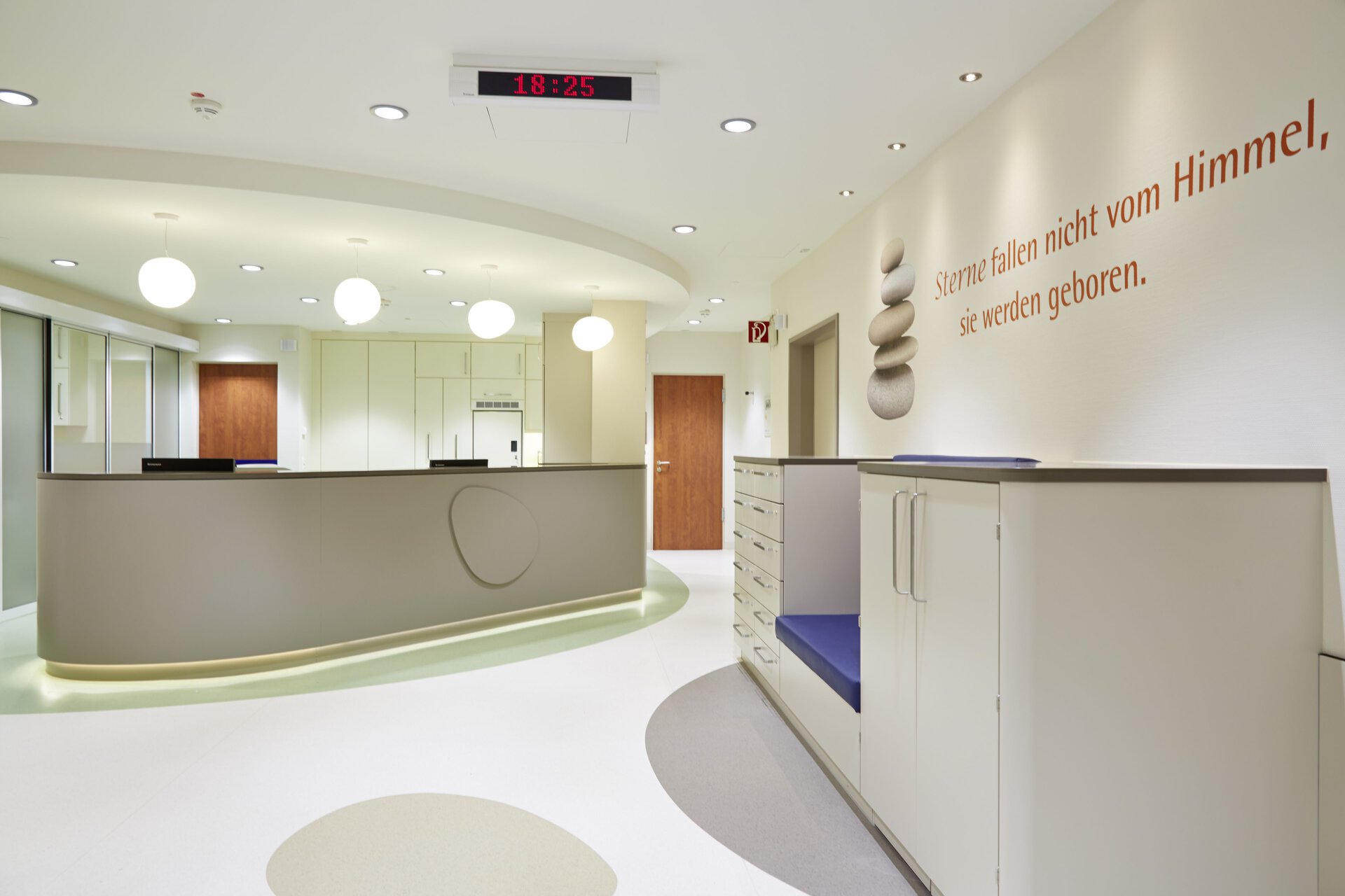 Entbindungsstation im Elisabeth Krankenhaus Essen ©Pfleiderer Deutschland GmbH